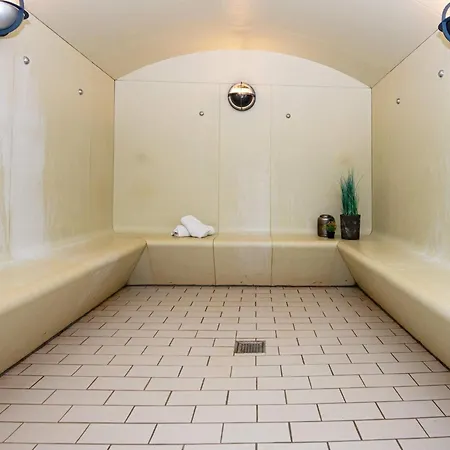 2 Person In Апартаменты Ринкёбинг